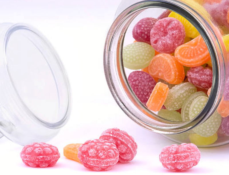 How to reduce sugar cravings. Top tips to healthier eating and reduce sugar intake.